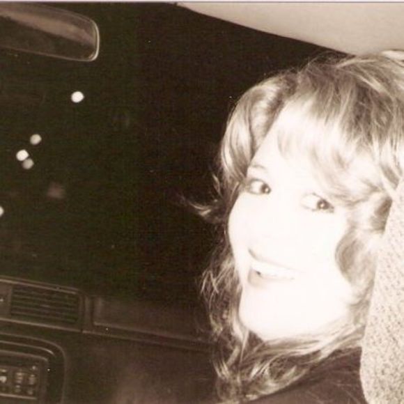 Meet your Posher, Renee - Picture 1 of 1